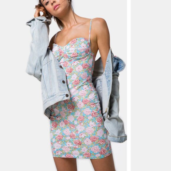 Motel Alvina Bodycon Dress In Bloom Floral Blue Base - Picture 1 of 9